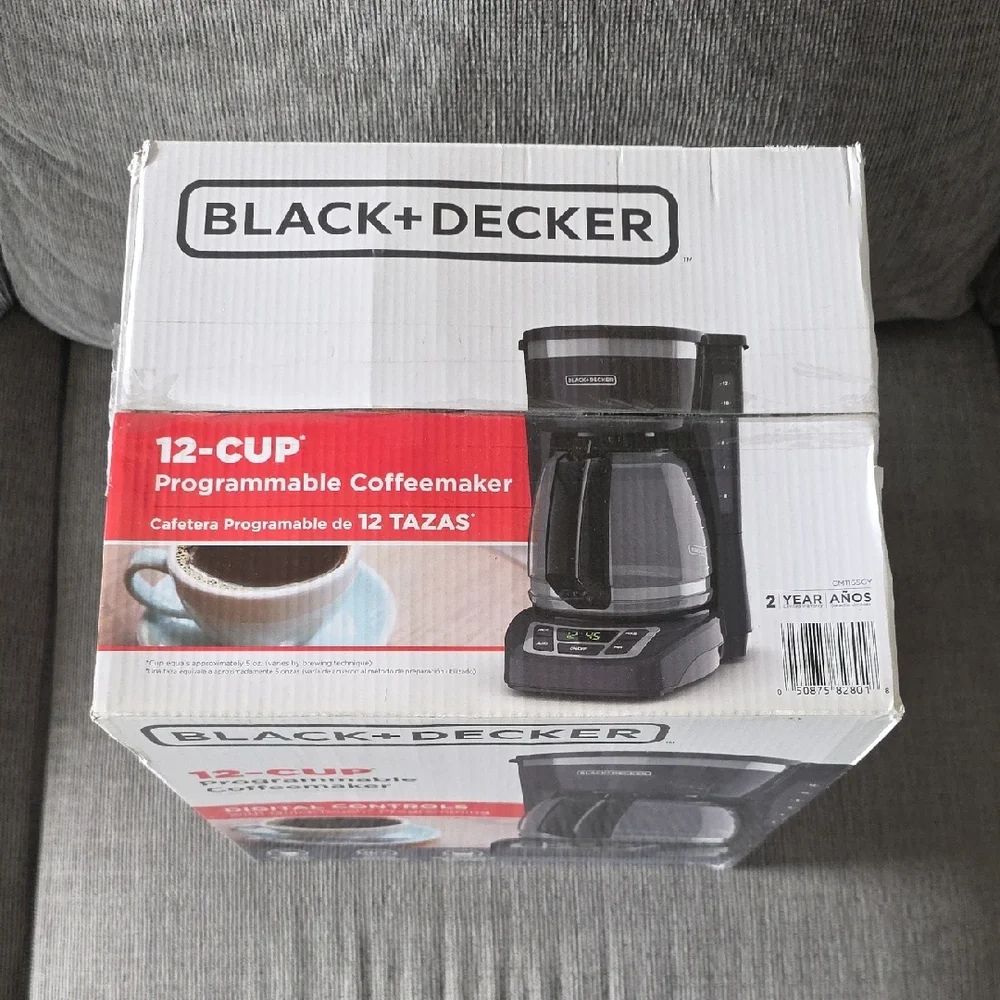 Black & Decker 12-Cup Programmable Coffee Maker With Digital Controls, New